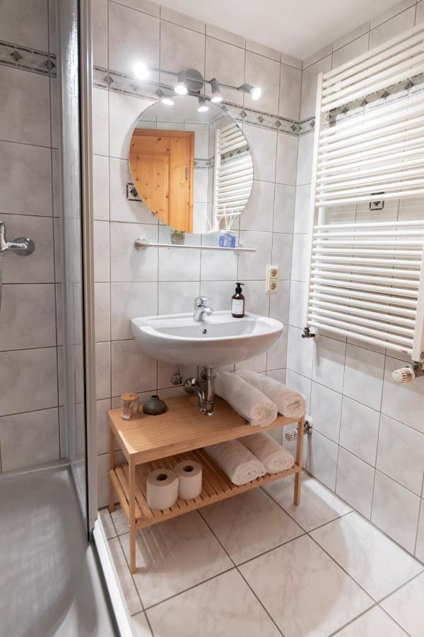 Cozy I Hochwertig Eingerichtet Netflix Parkplatz Nespresso Apartamento Longkamp Exterior foto